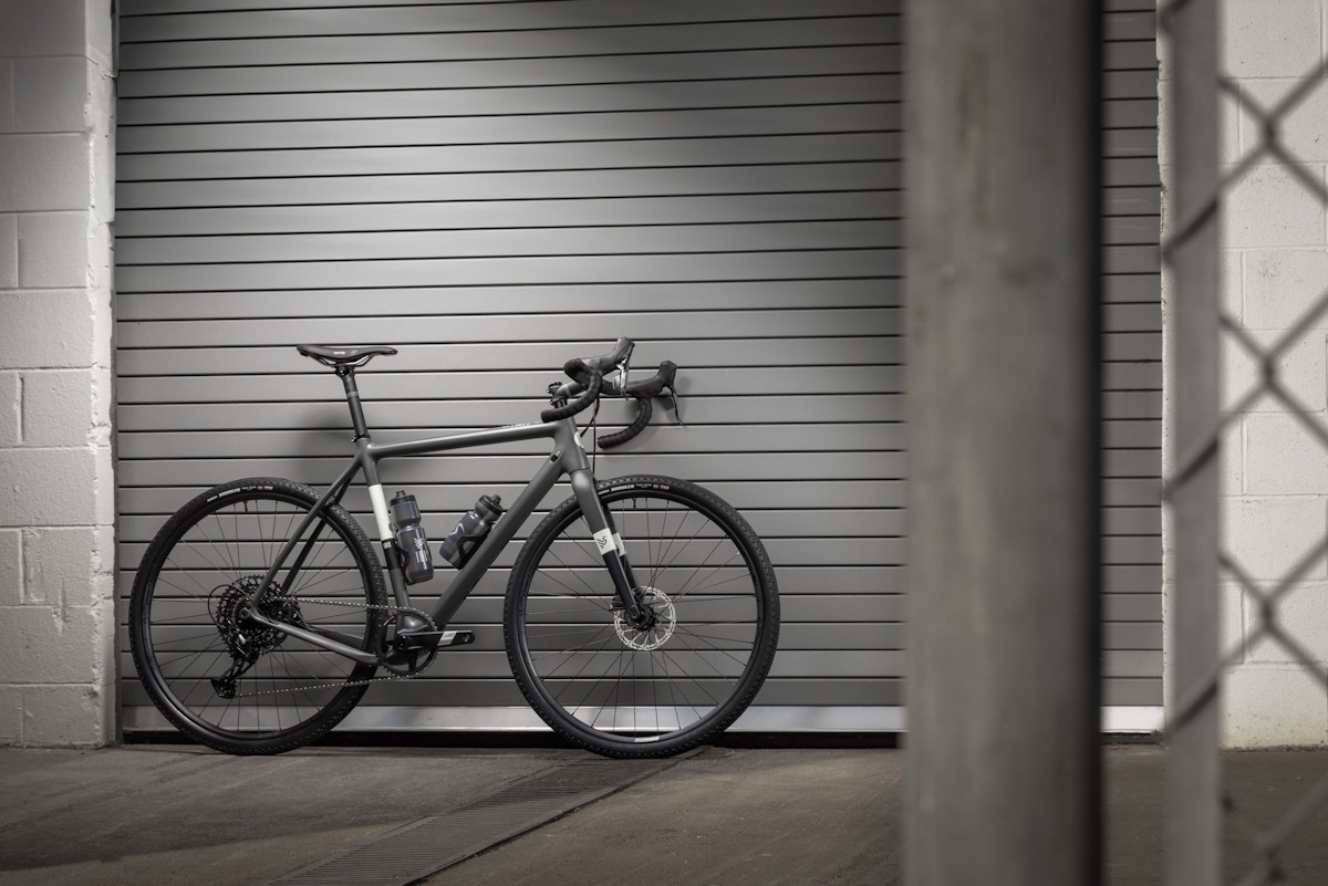 Ibis Hakka MX Cleanslate Gray Black 23