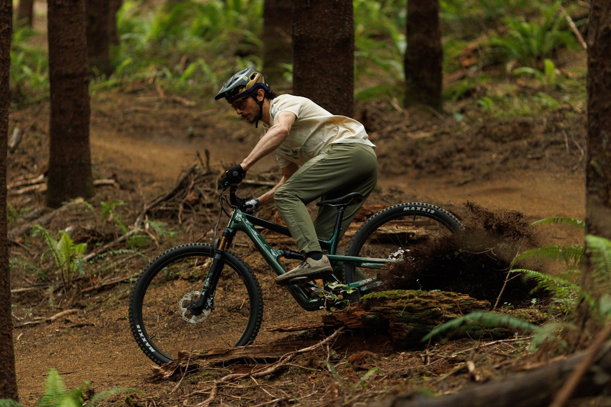 Ibis Cycles Ripley V5 Green Flash shredding the loam