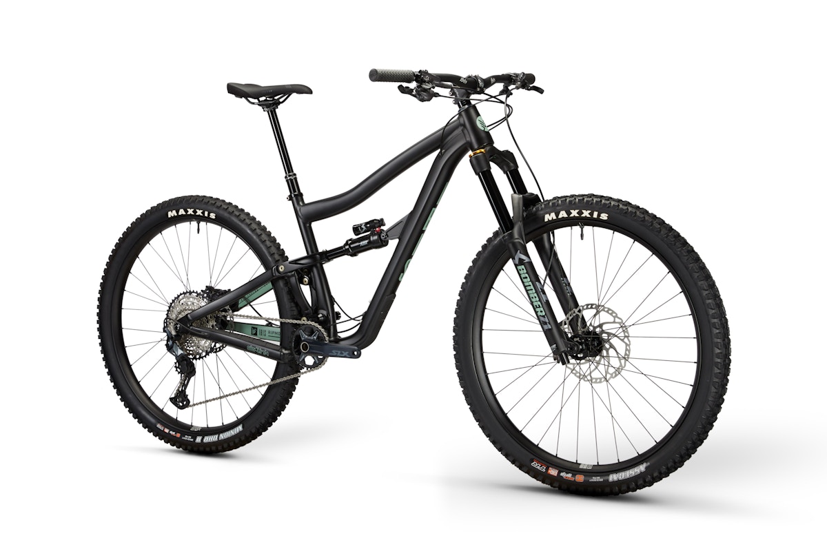 Ripmo AF UDH Espresso Black SLX Front Quarter
